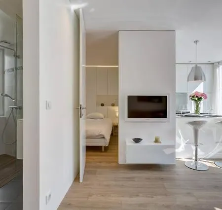 Apartment Champs Elysees *