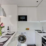 Apartament Champs Elysees Paryż