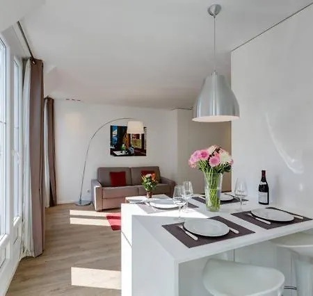 Appartement Champs Elysées *