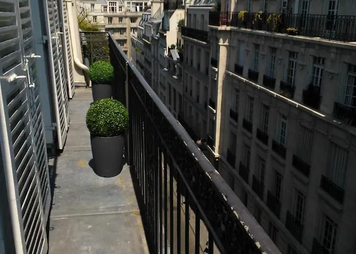 Champs Elysées Appartement *