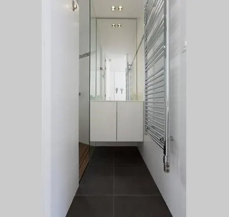 Апартаменты Champs Elysees Париж