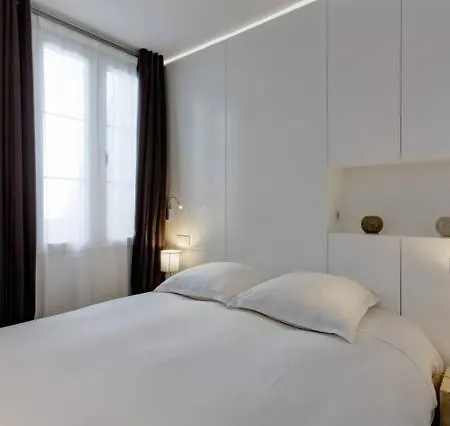 Апартаменты Champs Elysees *